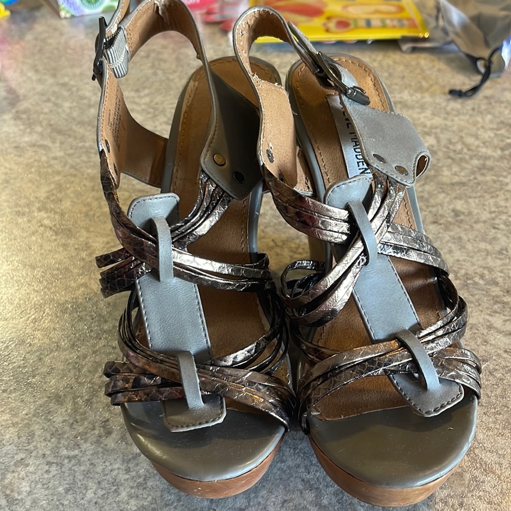 Steve Madden Wedges